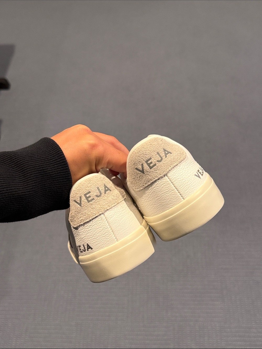 Never worn Vejas size 7! - Picture 6 of 7
